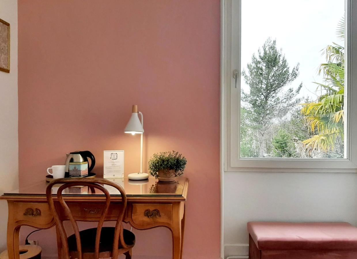 Maison Saint James Монтелимар Экстерьер фото