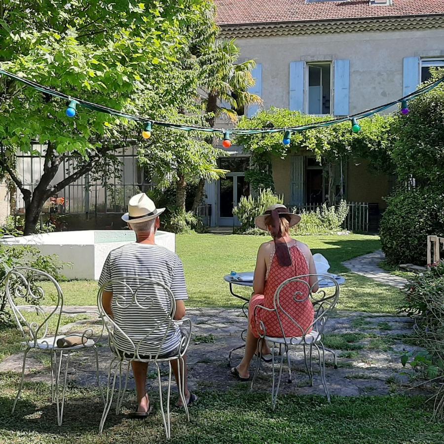 Maison Saint James Монтелимар Экстерьер фото