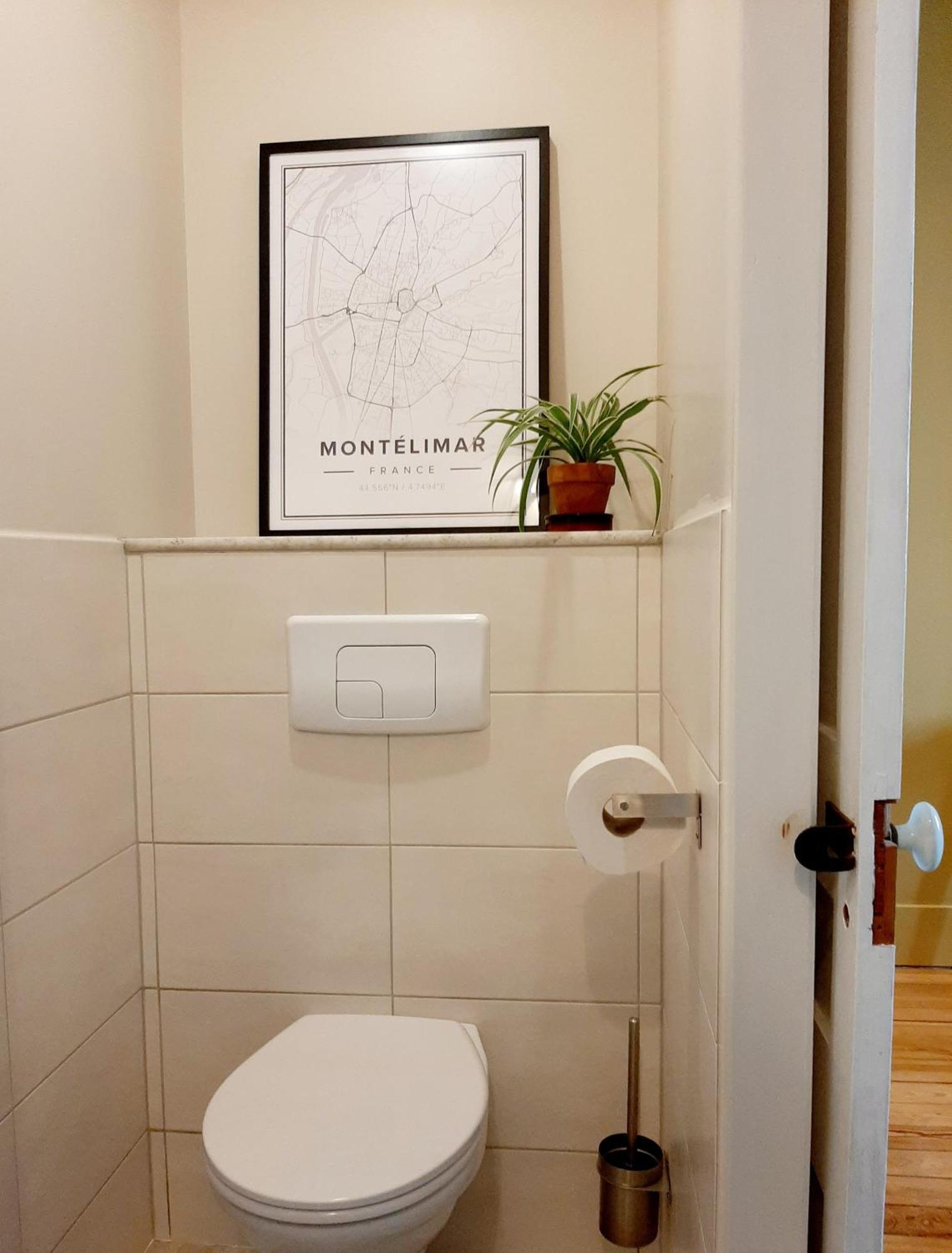Maison Saint James Монтелимар Номер фото